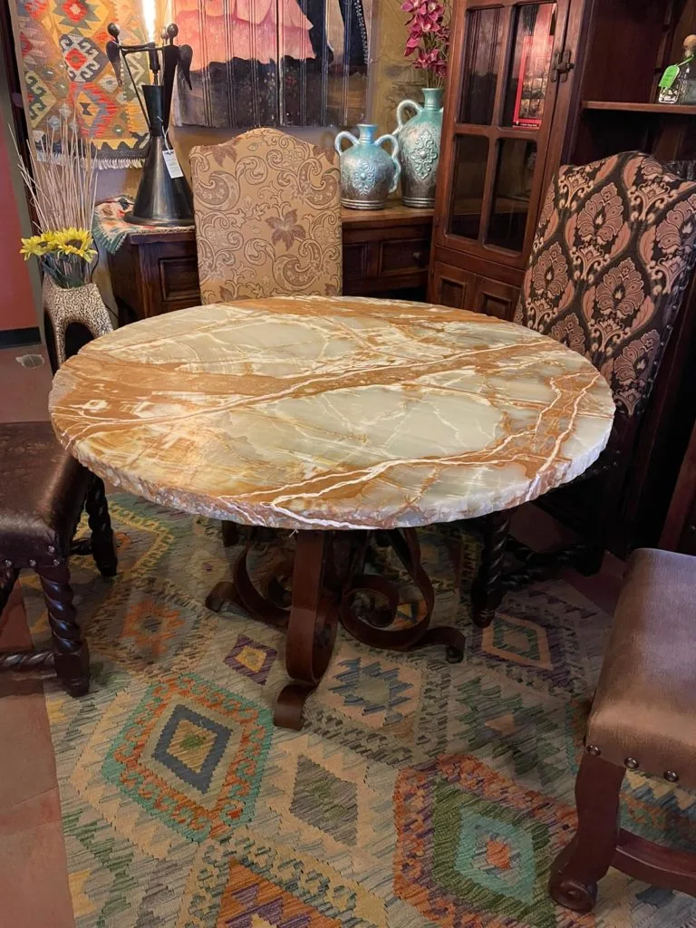 Round Onyx Table Iron Base