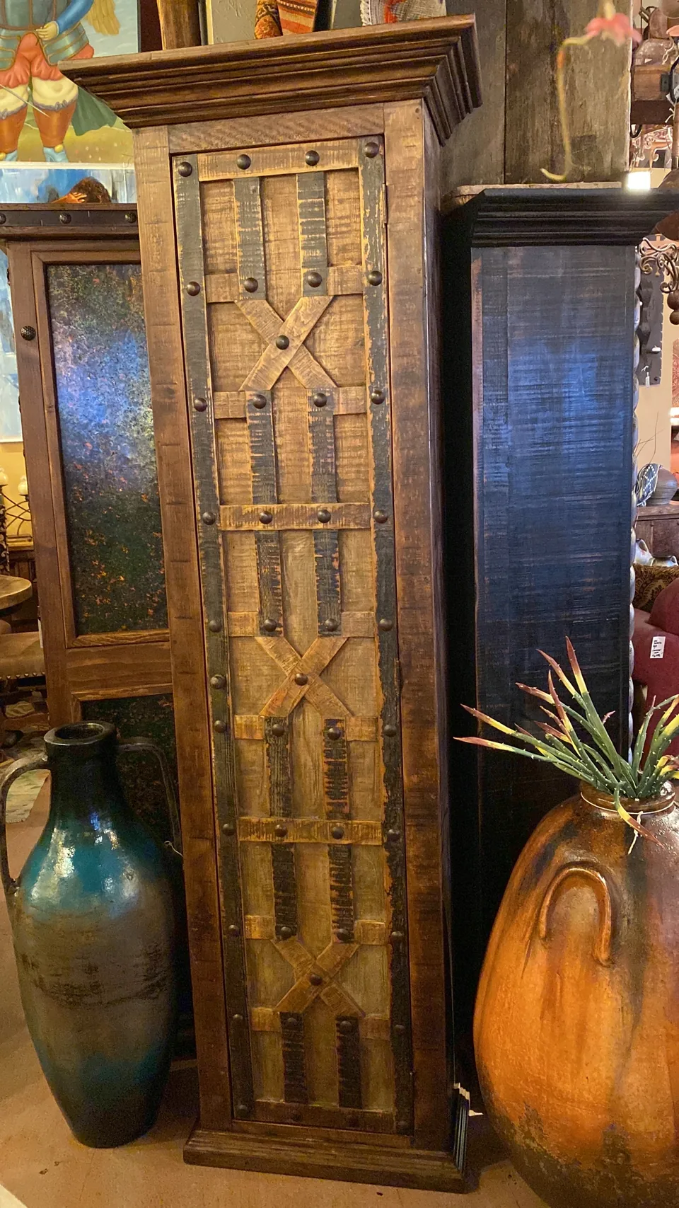 Rustic Cross-Bracing Wine Cabinet