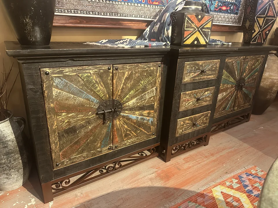 Color Pie Buffet Iron base