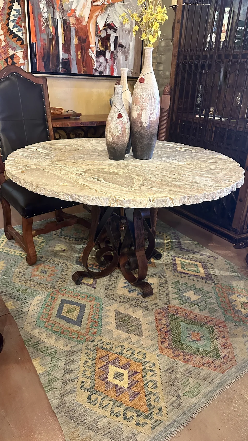Round White Onyx Table Iron Base