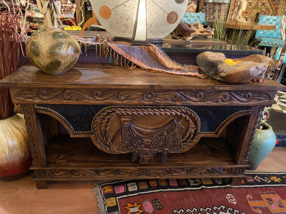 “Atta Boy Cowboy” Saddle Lift-Top Console