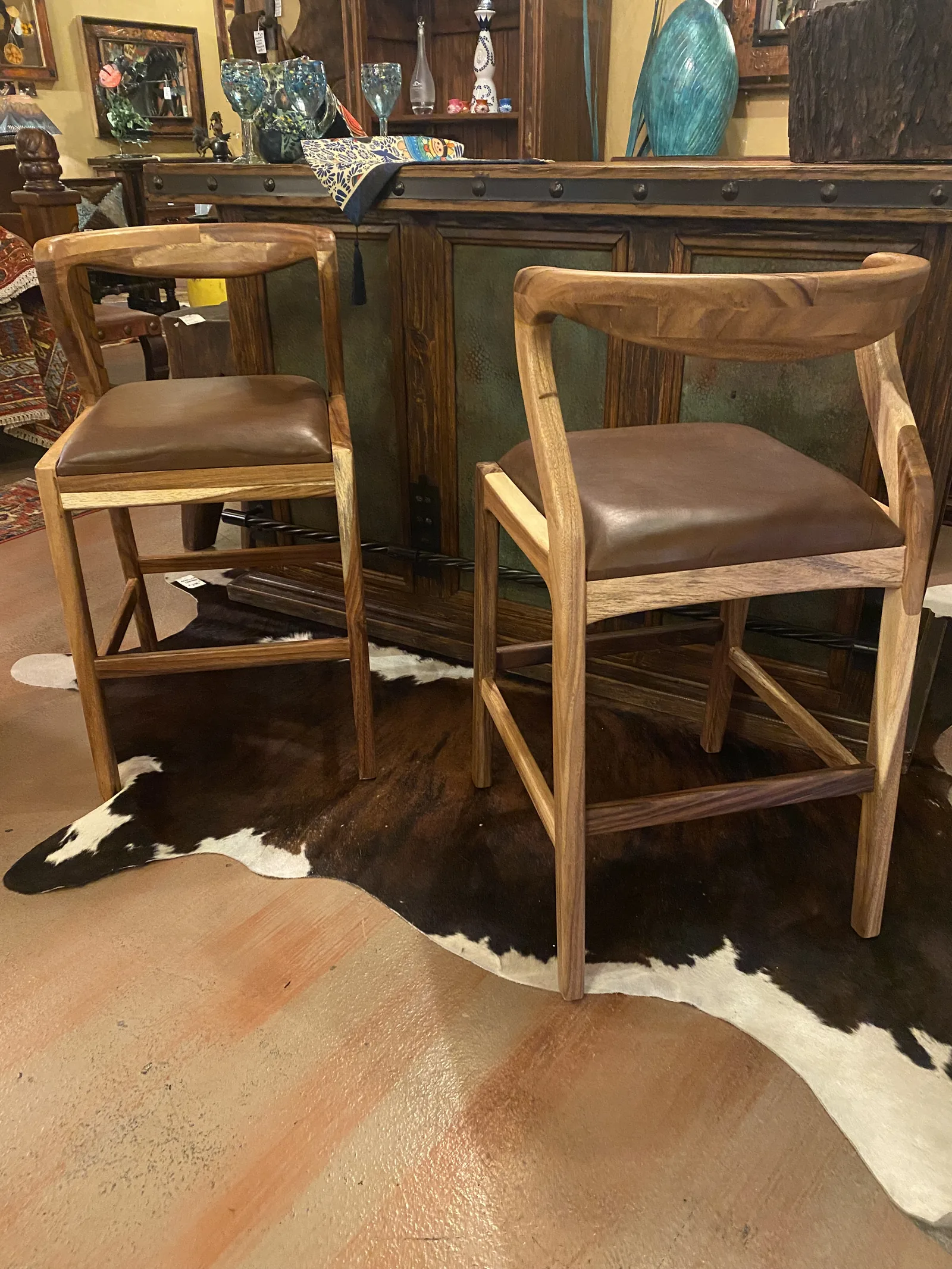 Parota Barstool