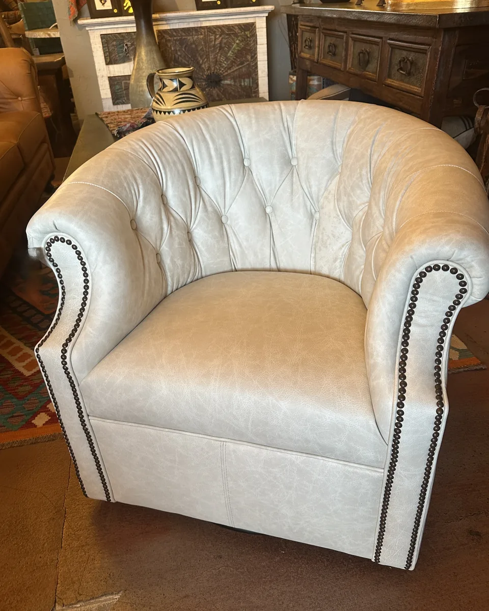 Omaha Luna Barrel Chair
