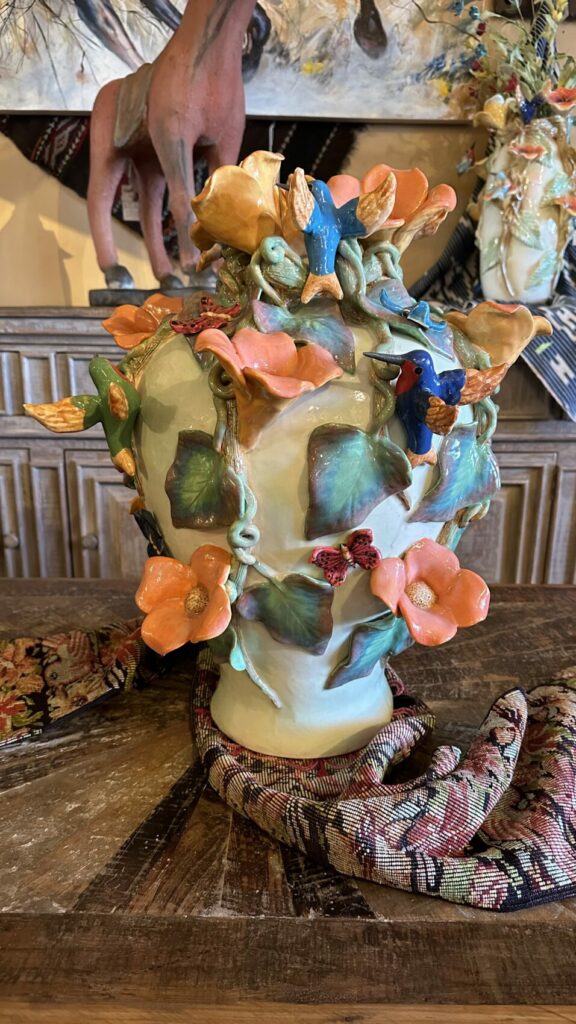 "Humming Garden" Sculpted Vase