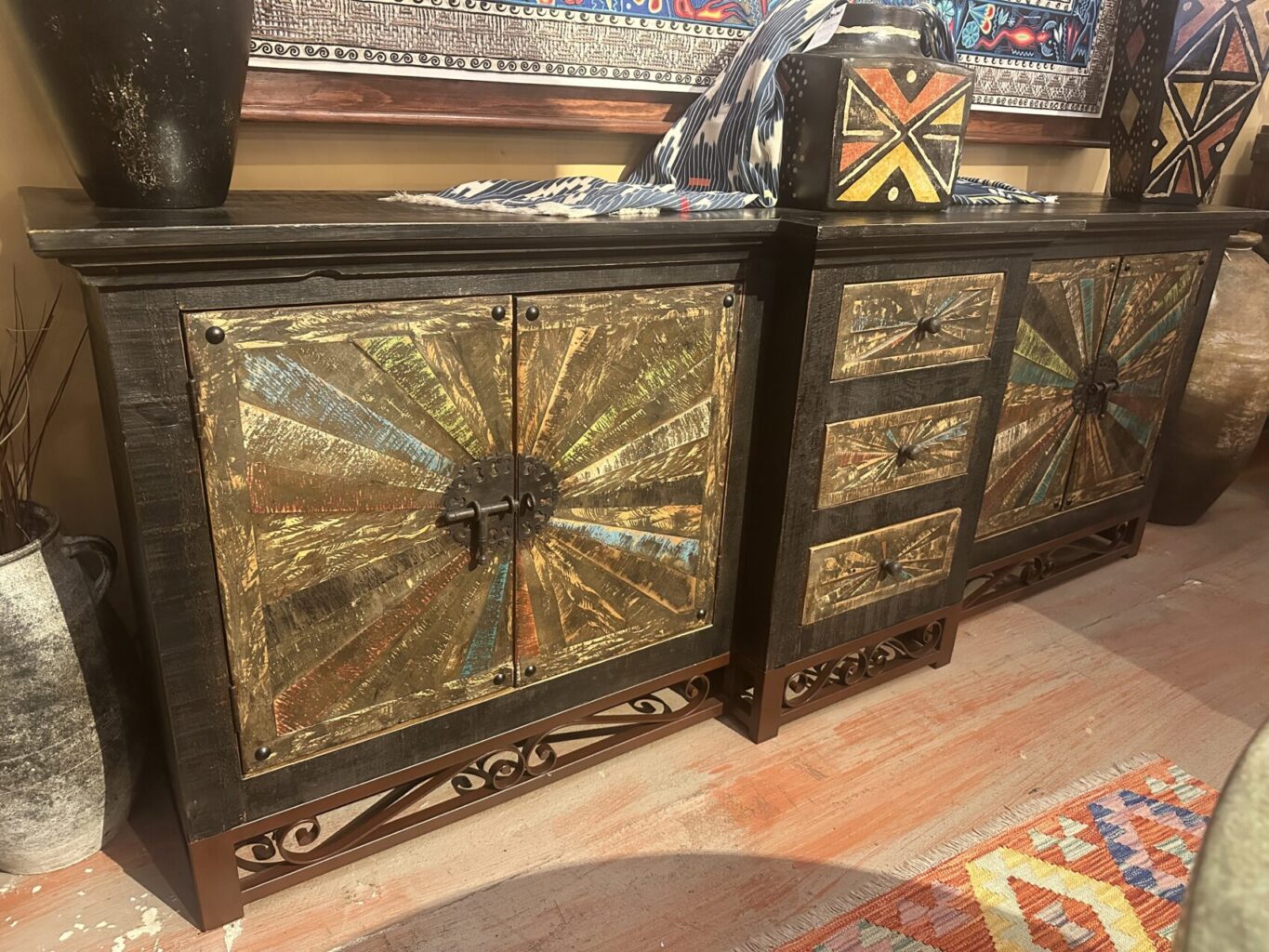 Color Pie Buffet Iron Base