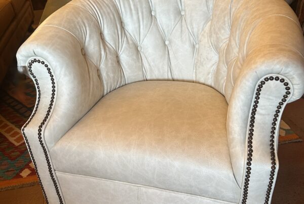 Omaha Luna Barrel Chair